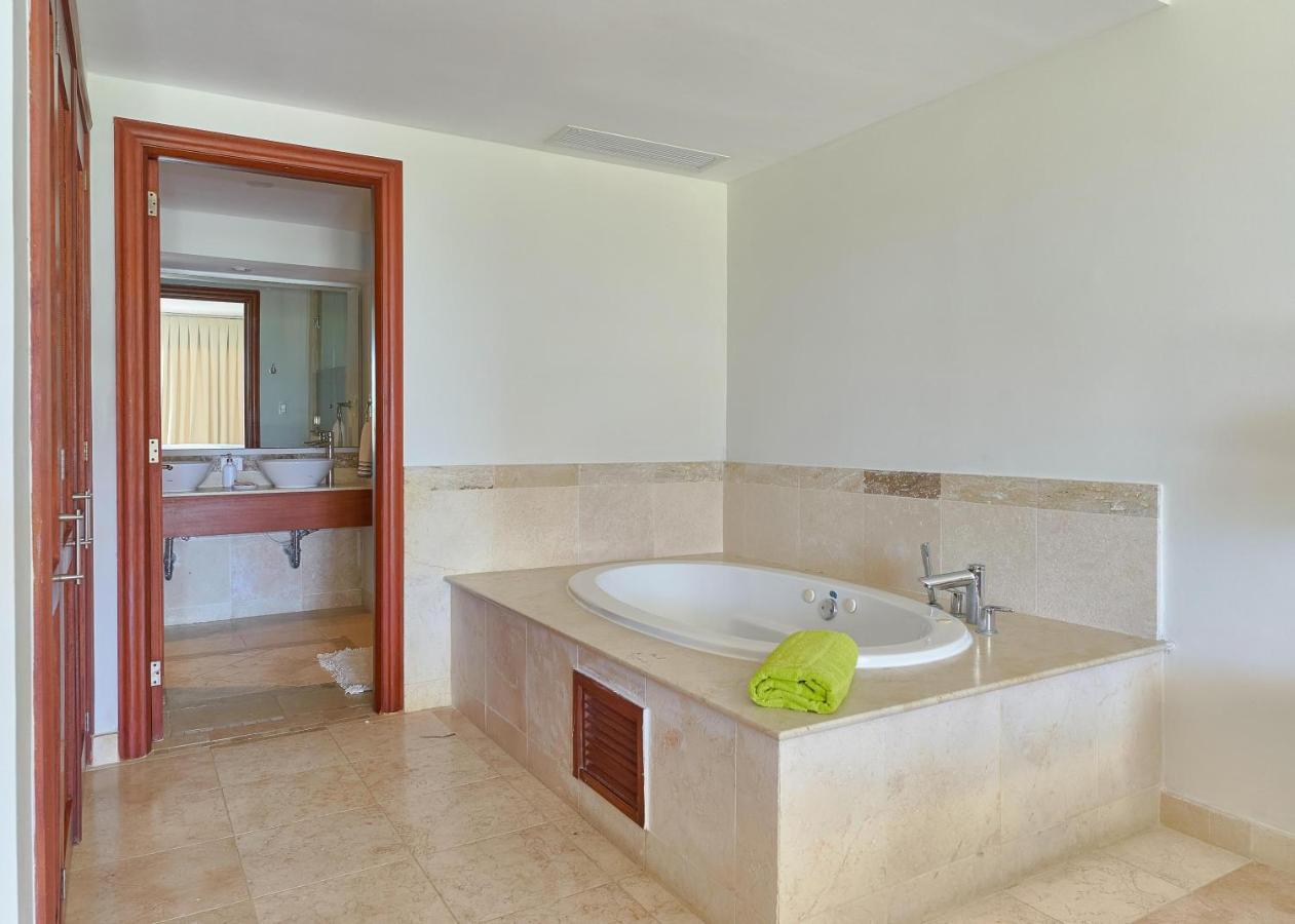 Apartment Relax W- Private Pool And Beach! *