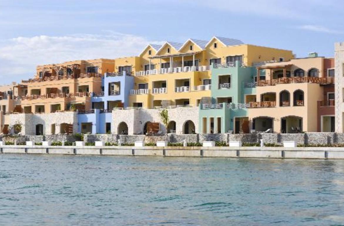 Relax W- Private Pool And Beach! Apartment *